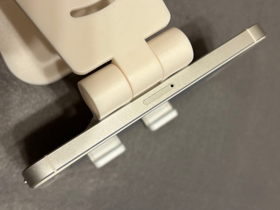 ら*ん様 iPhone SE 初代　SIMフリー