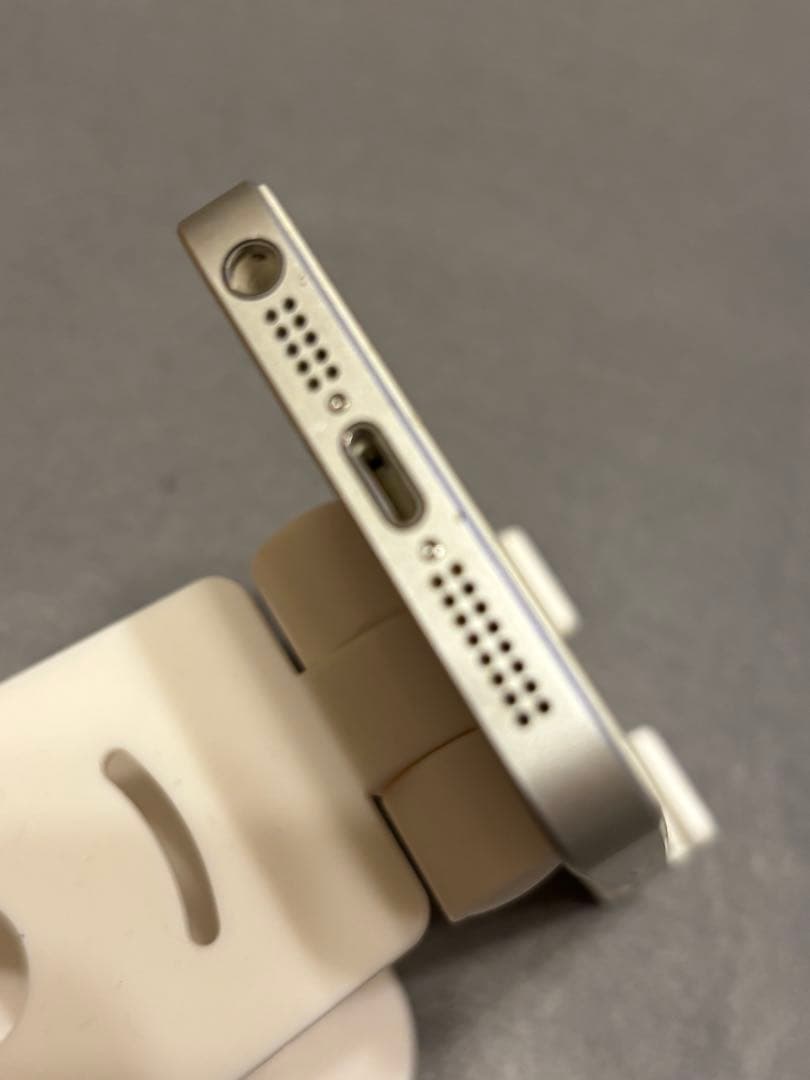 ら*ん様 iPhone SE 初代　SIMフリー