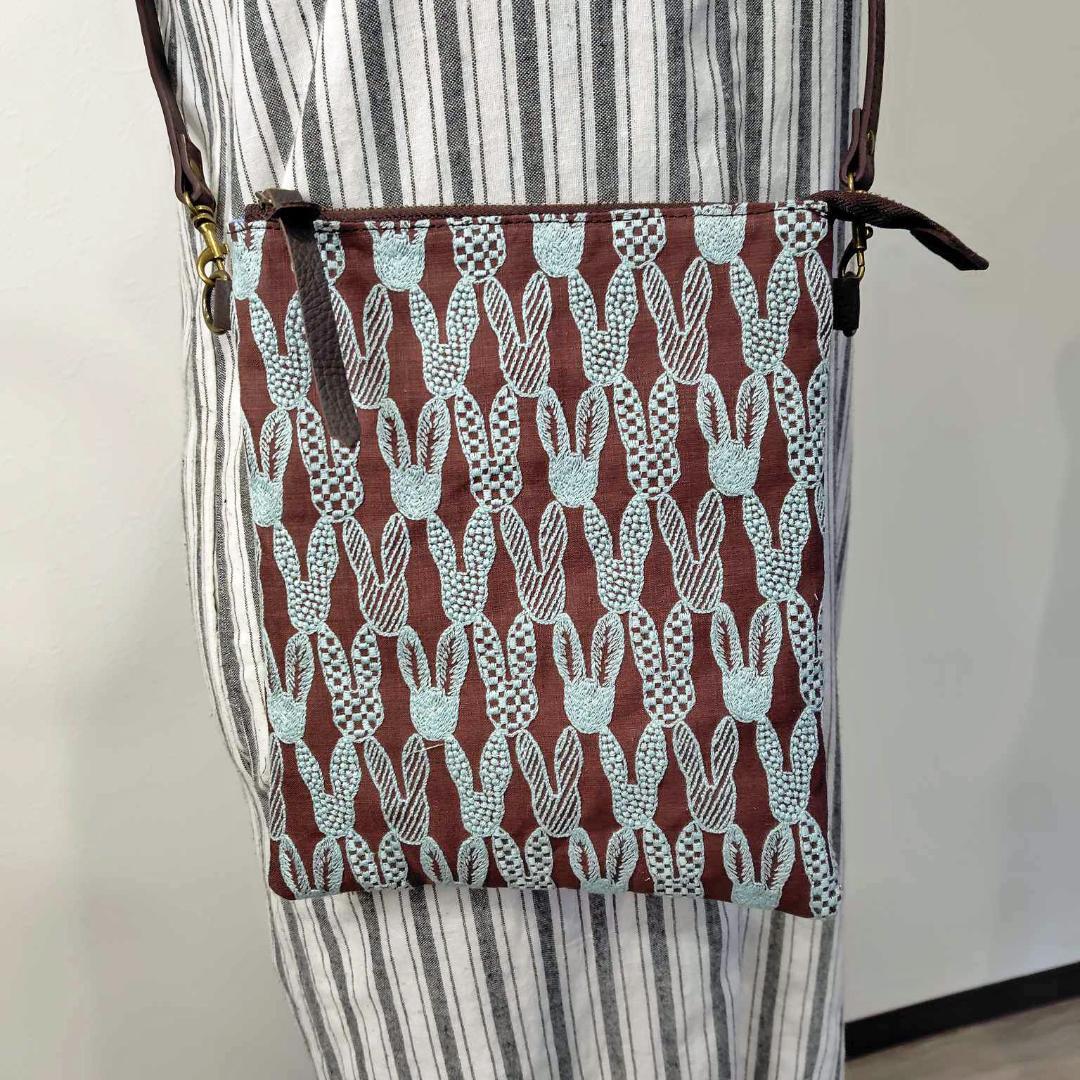 ⁎*༚様 ①ミナペルホネン/pomppiaポンピアブラウン/F付ショルダートース