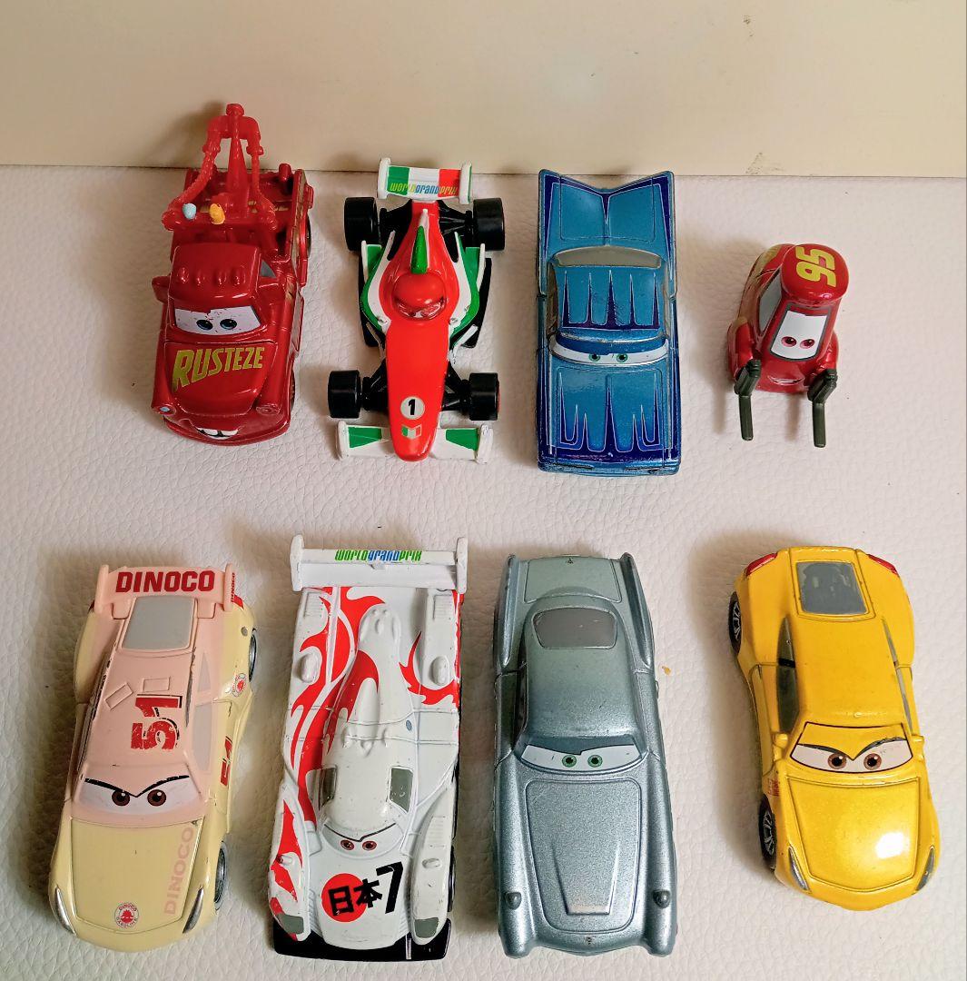 トミカディズニーカーズ8台
