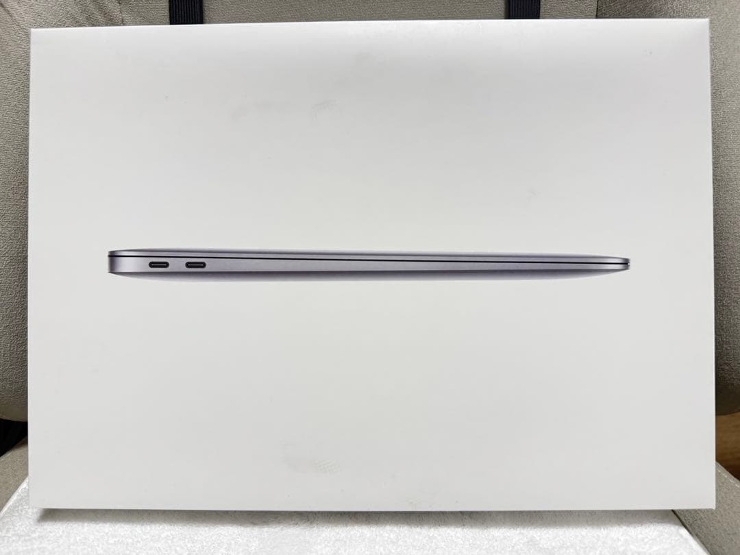 MacBook Air 13インチ Core i3 256GB/メモリ 8GB