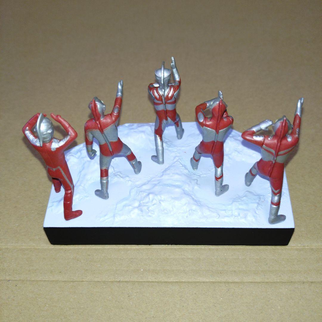 怪獣名鑑　12種　怪獣戯画　2種　合計14種