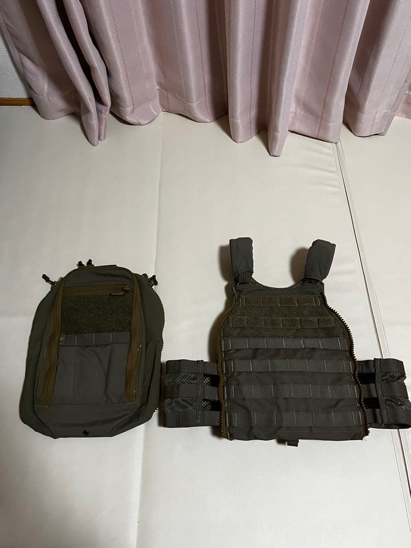 実物　ベロシティーシステムズ スカラベLT レンジャーグリーン S/Mサイズ