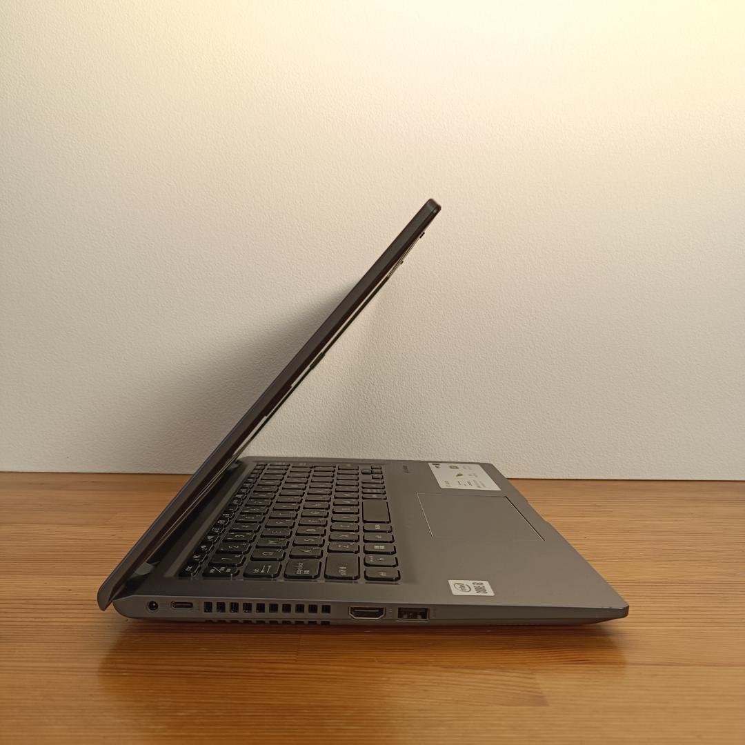 第10世代 i3 Windows11 SSD メモリ8GB ASUS ノートPC