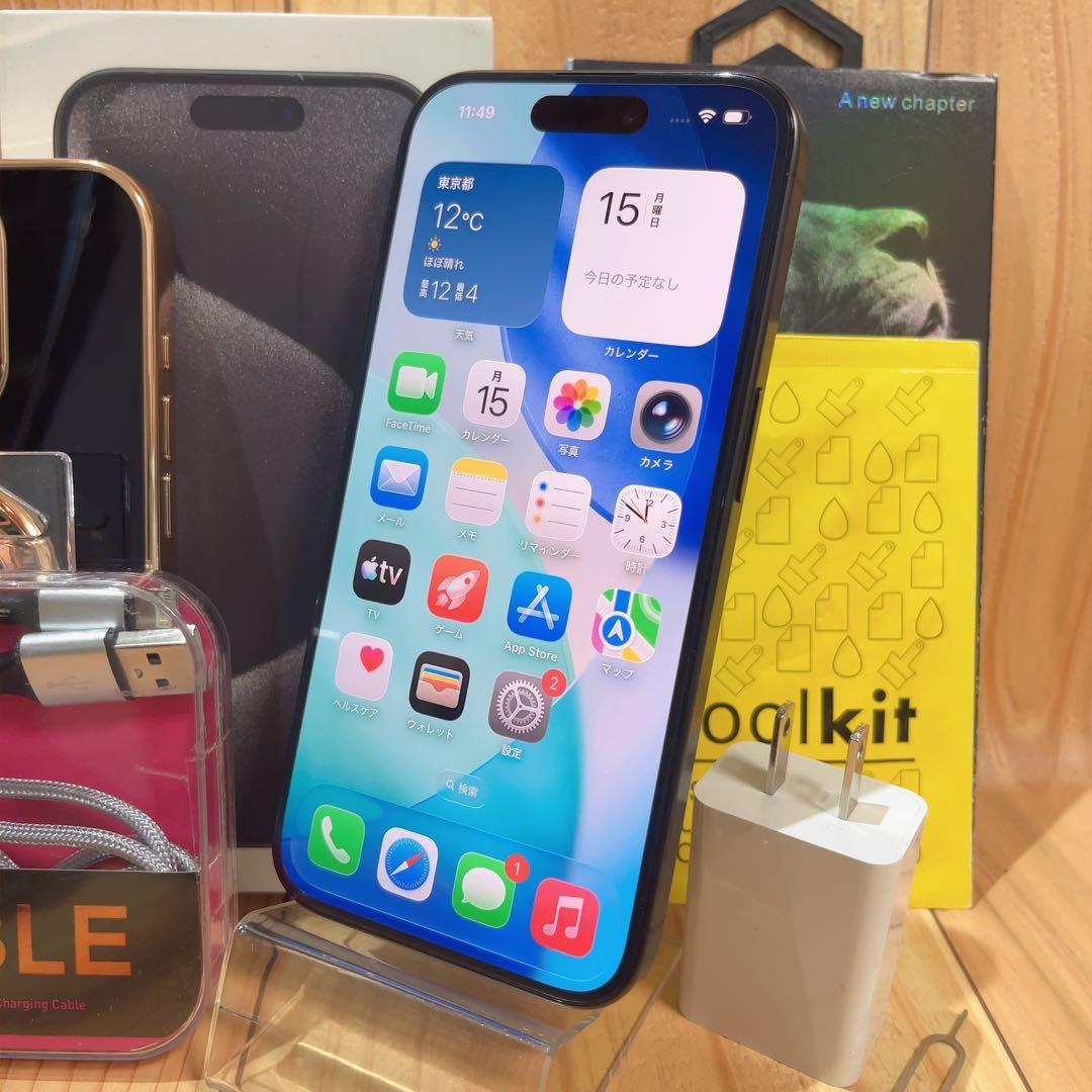 SIMフリー 本体 iPhone 15 Pro 256 GB ブラック 587