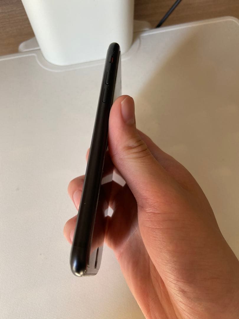 iPhone se2 ブラック 128GB SIMフリー