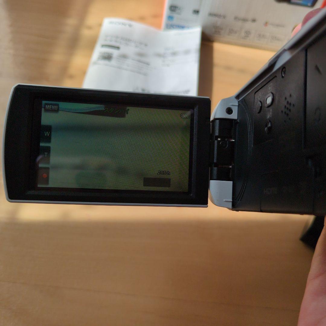 SONY HDR-CX670 ホワイト ビデオカメラ 本体　充電池２個付き卒業式