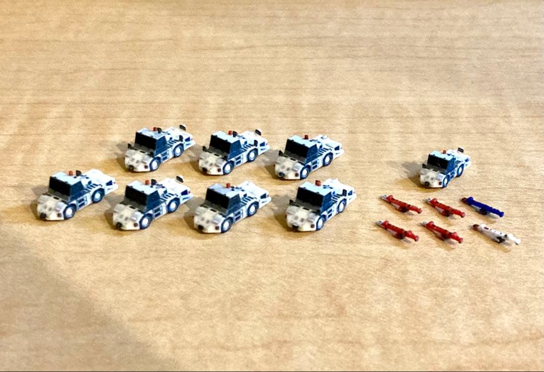 まとめ売り 1/400 空港 トーイングカー 8台 GSE 空港ジオラマ