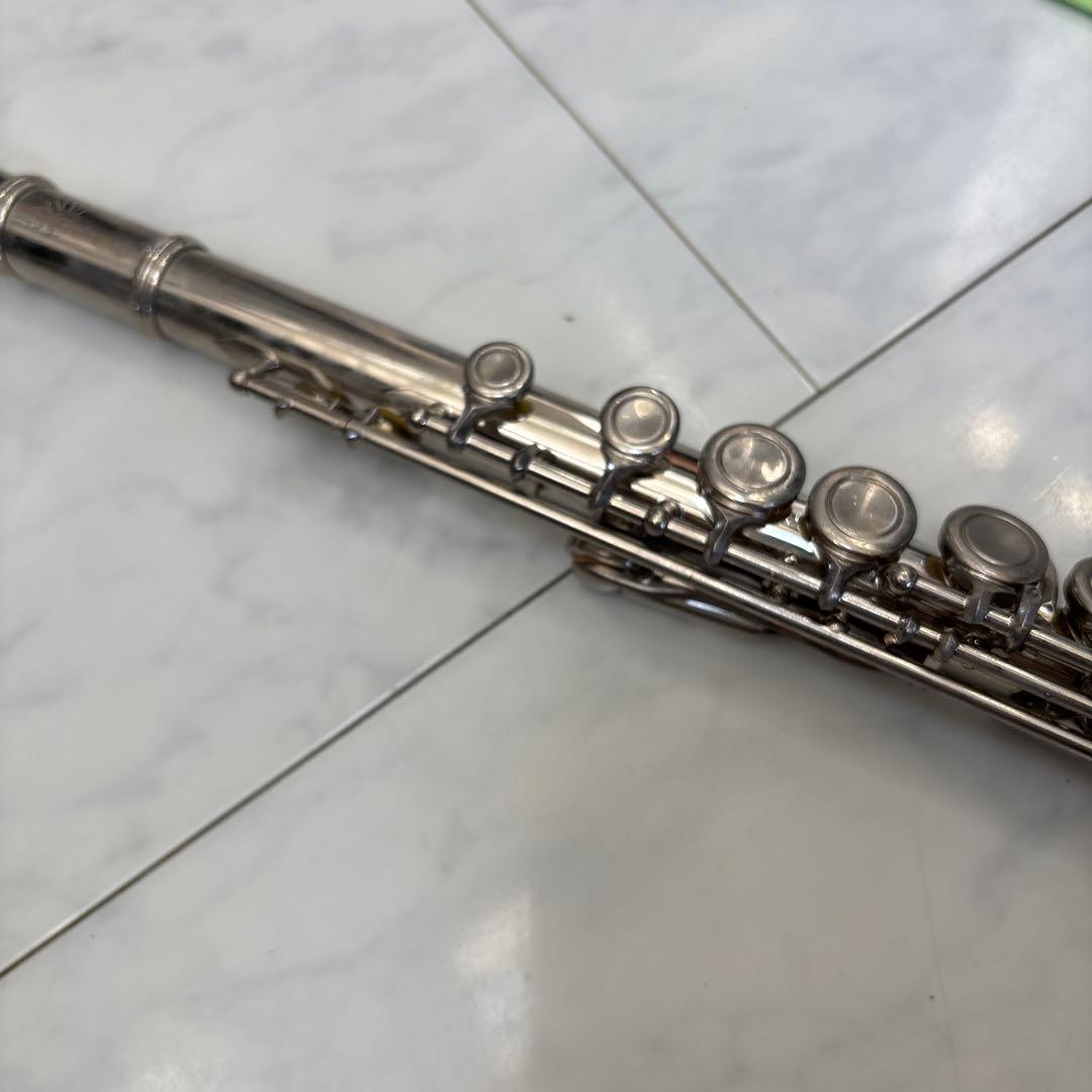 処分価格！Enhong製のフルートシルバー フルート本体ケース付き中古