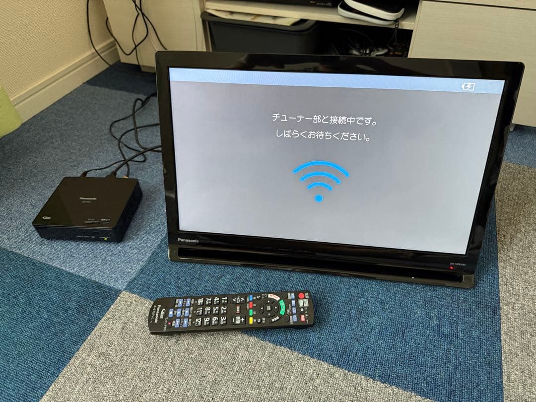 Panasonic VIERA 19インチ UN-19J10-K 本体
