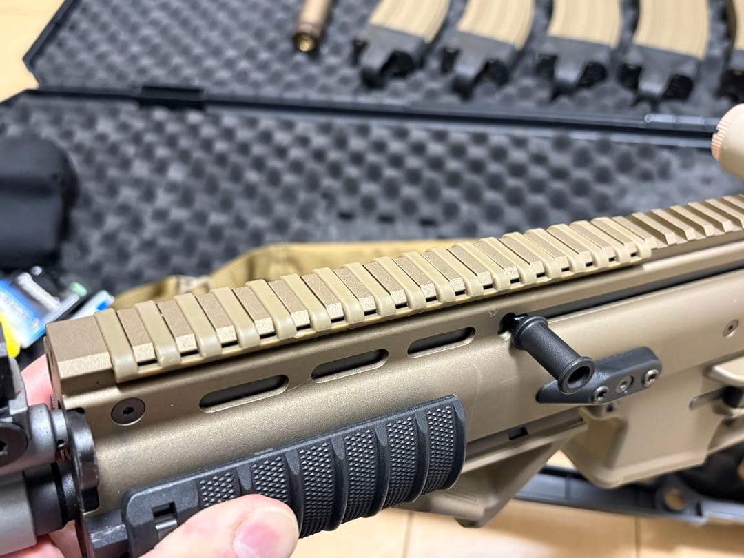 東京マルイ 次世代電動ガン SCAR-L CQC 追加部品多数＆ハードケース付き
