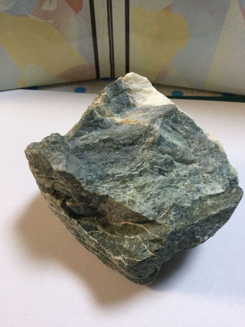 日高翡翠原石　996.5g 水晶　観賞石