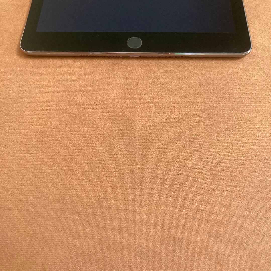 121【早い者勝ち】iPad Air2 第2世代 128GB WIFIモデル☆