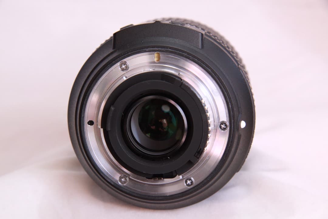 美品 Nikon D5600 デジタル一眼レフ　本体とレンズ2本、純正電池2個