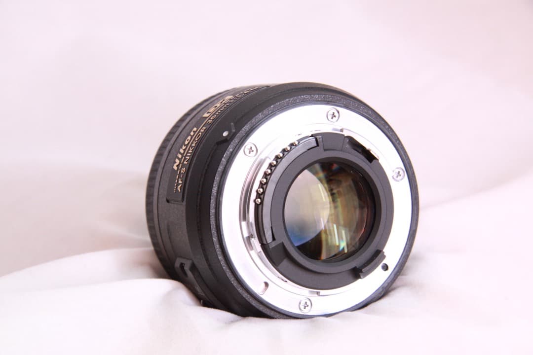 美品 Nikon D5600 デジタル一眼レフ　本体とレンズ2本、純正電池2個