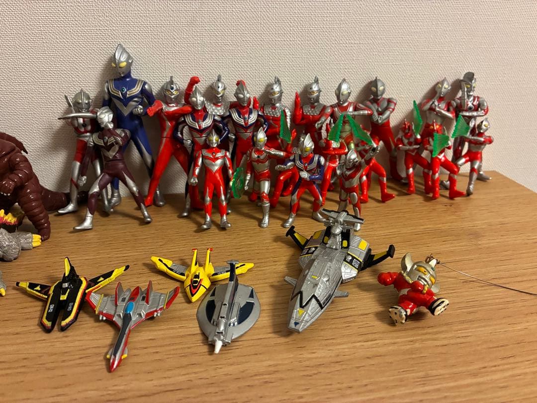 【中古】ウルトラマンシリーズ 怪獣フィギュアセット 約57体