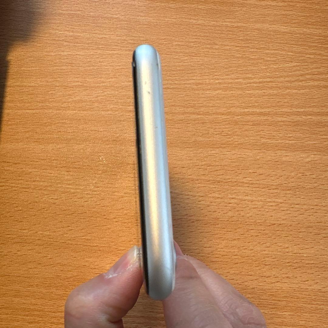【宅急便コンパクト発送】Apple iPhone SE (第2世代) 64GB