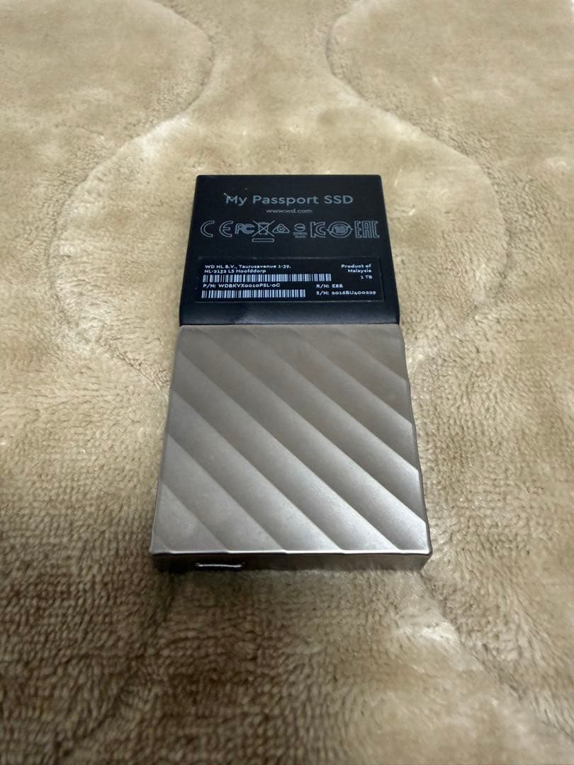 外付けハードディスク・ドライブ WD My Passport SSD 1TB