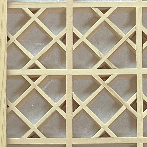 方形組子の行燈 ：角麻の葉、胡麻、舛つなぎ　プッシュライト付き