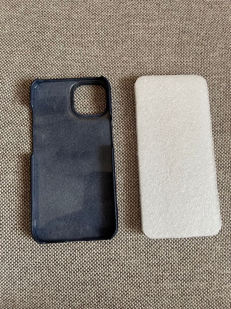 新春お値下げしました。新品　ファミリア　iPhone14カバー
