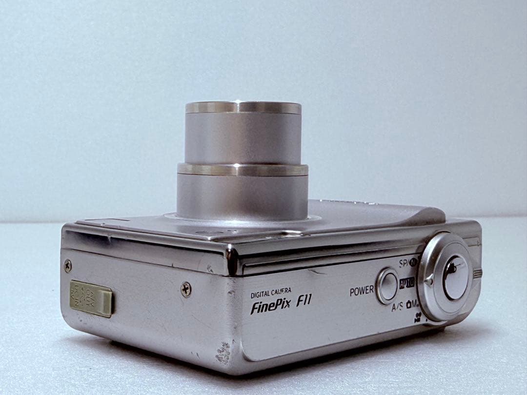 FUJIFILM FinePix F11 動作確認済 6.3メガピクセル