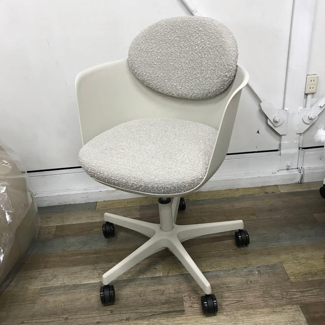 【展示品・2025年製】オカムラ　フローリス　ライトグレージュ　椅子