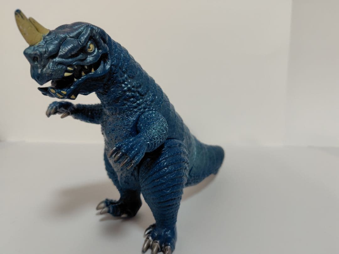 ​【日本製・硬質】ウルトラマンパワード 怪獣ソフビ 5体セット＋おまけ2体付