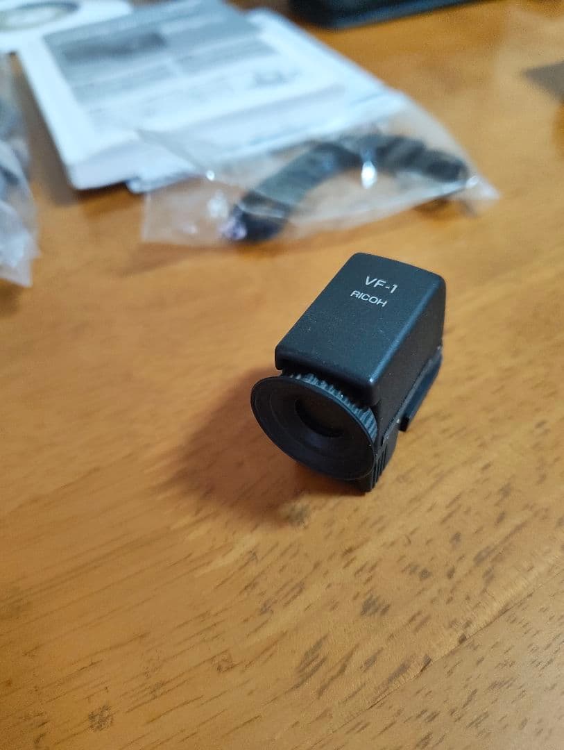 美品【RICOH】Caplio GX100 with VF-1 と LC-1付き