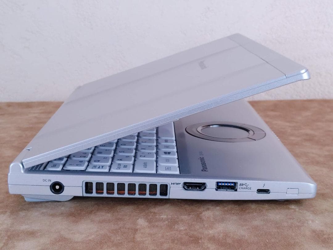 【1TB】Panasonic Let's note CF-SV9