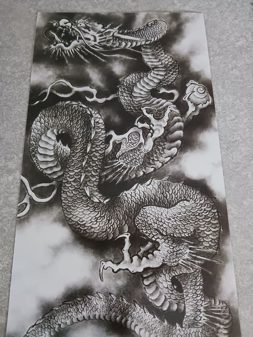 加藤龍山　日本画「赤い太陽にホワイトライオン」と水墨画昇龍のポスターのセット