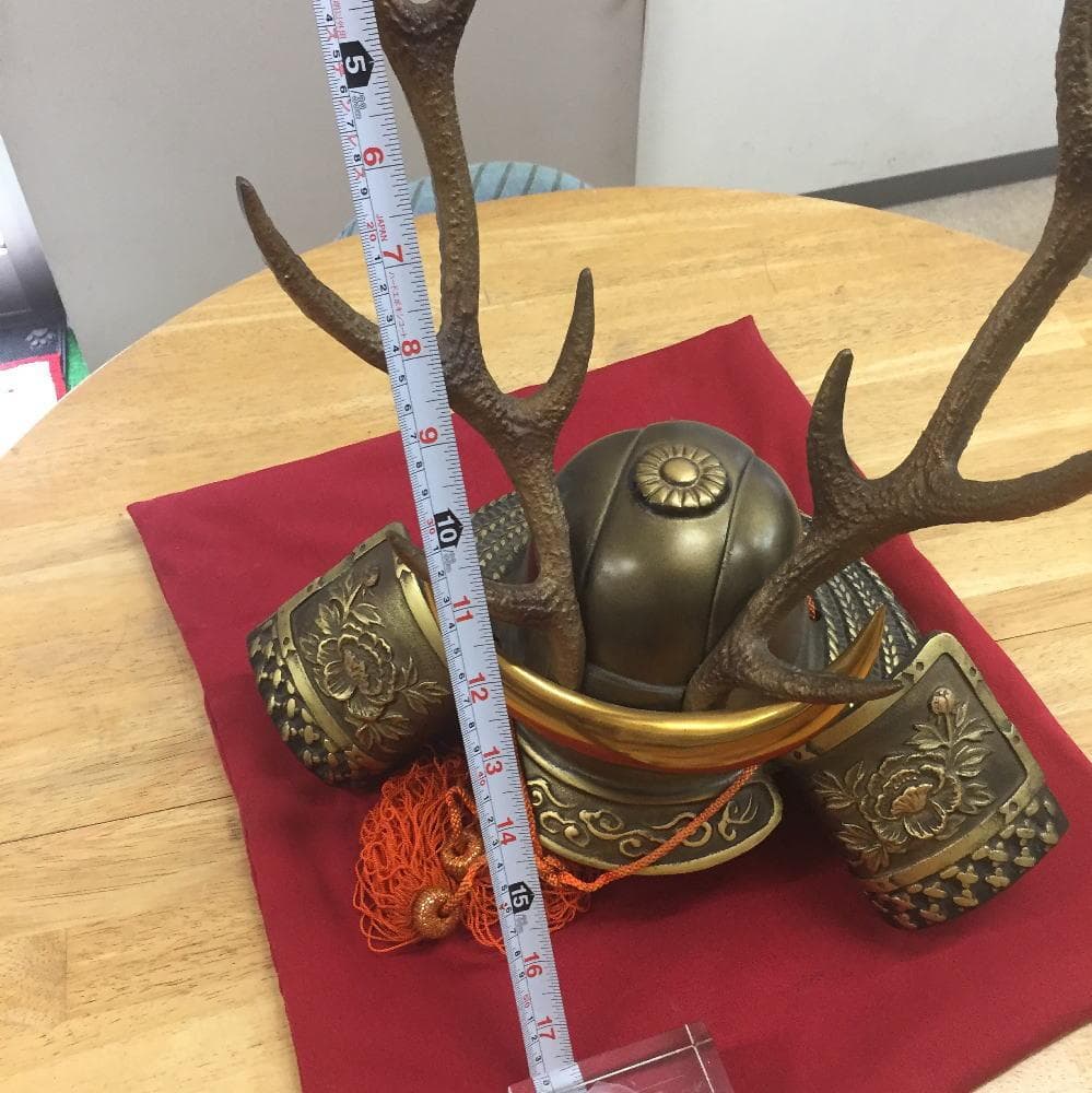 武者兜「鹿の角」・「三日月型」金属製 兜飾り 角付き 中型・端午の節句