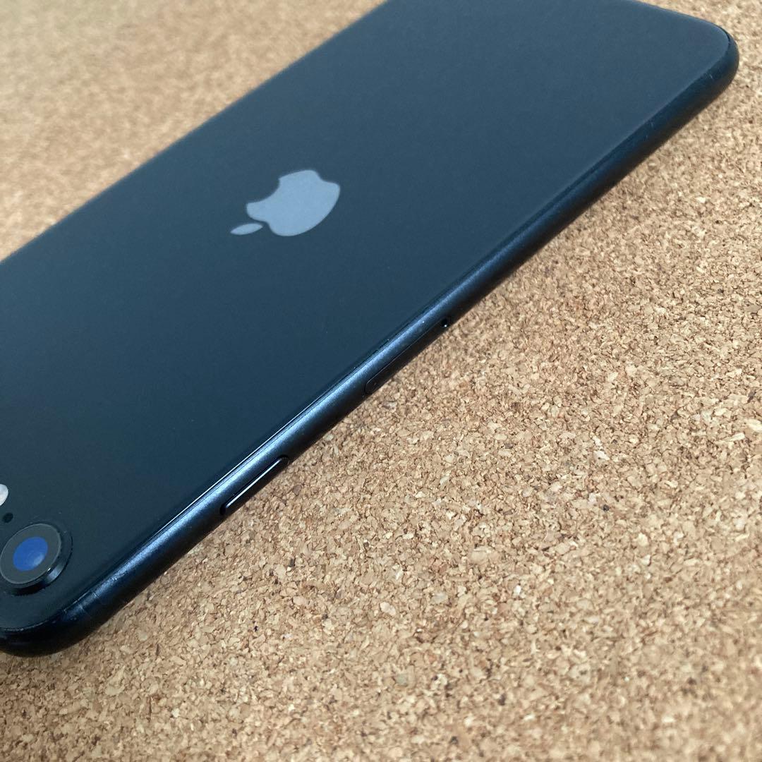 4174 電池新品☆比較的美品☆iPhoneSE2 64GB SIMフリー☆