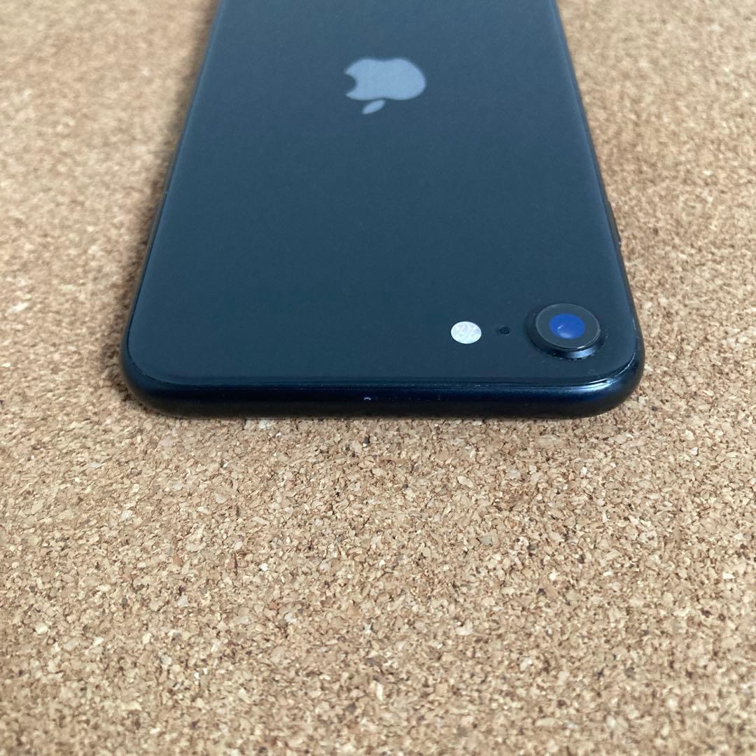 4174 電池新品☆比較的美品☆iPhoneSE2 64GB SIMフリー☆