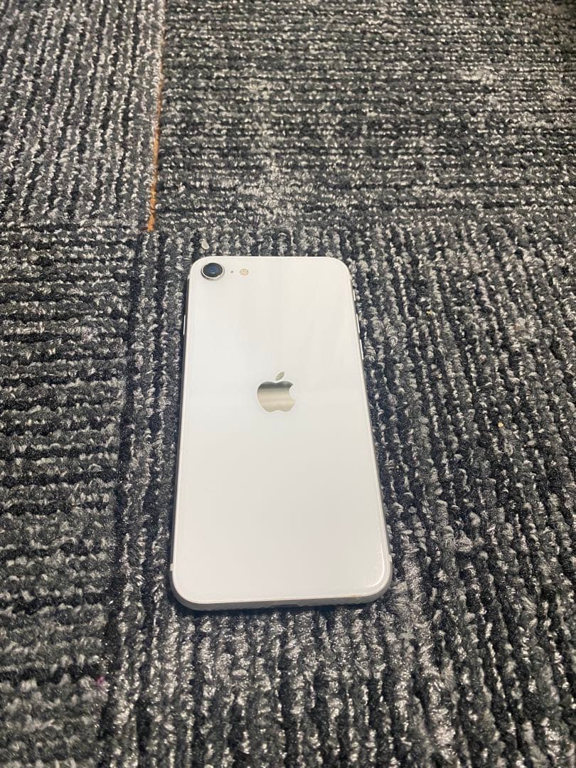 iPhone SE(第2世代）ホワイト