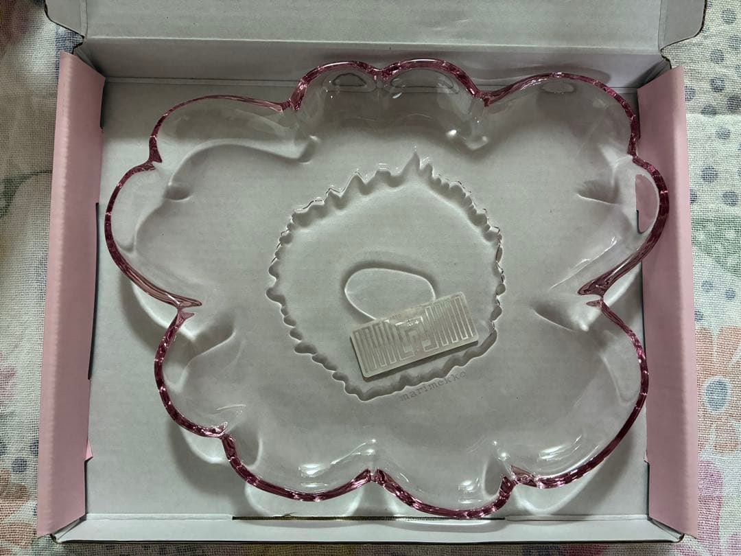 マリメッコ【marimekko】Unikko glass plate 20cm