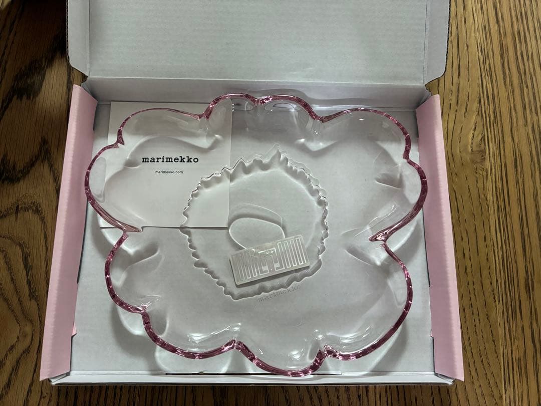 マリメッコ【marimekko】Unikko glass plate 20cm