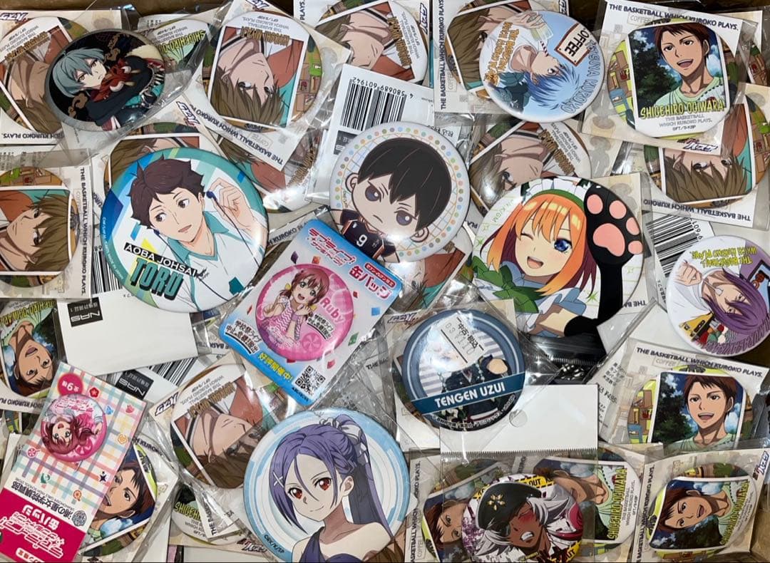 アニメグッズ キャラクターグッズ 小物 缶バッジ 700点以上 大量 まとめ売り