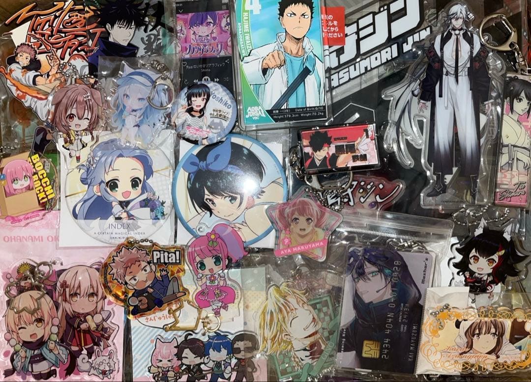 アニメグッズ キャラクターグッズ 小物 缶バッジ 700点以上 大量 まとめ売り