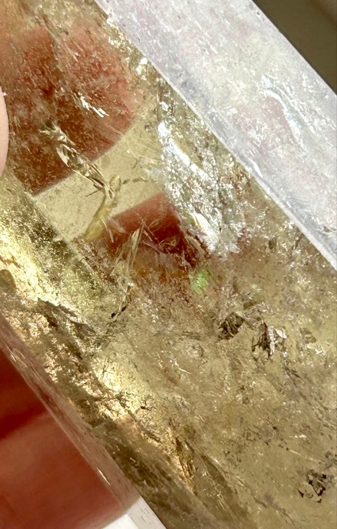 光を内包する景色 レインボー入り スモーキークォーツ ポイント