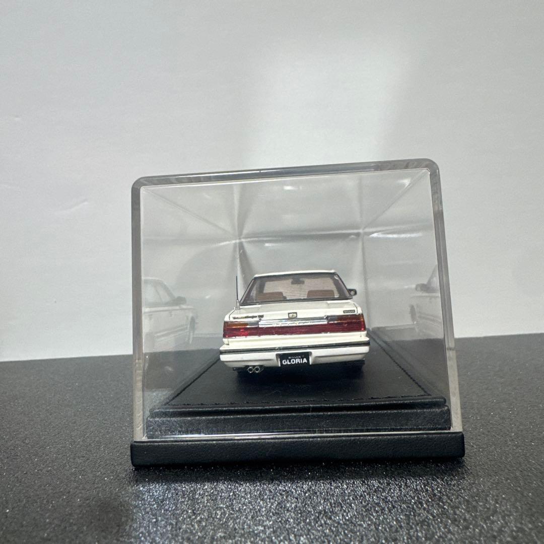 ignition model グロリア 1/43 ホワイト