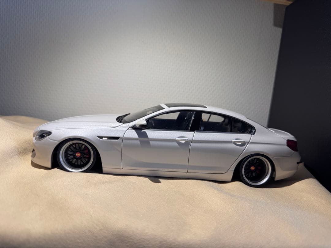  650i ミニカー ホワイト