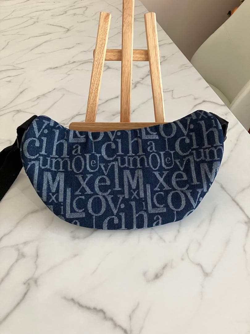 933 みかりん♡プロフ必読♡ヒョウ柄 デニムリメイクボディバッグ　2点