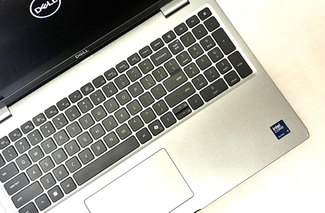 美品 2024年 Precision 3591 Ultra9 AIエンジン搭載