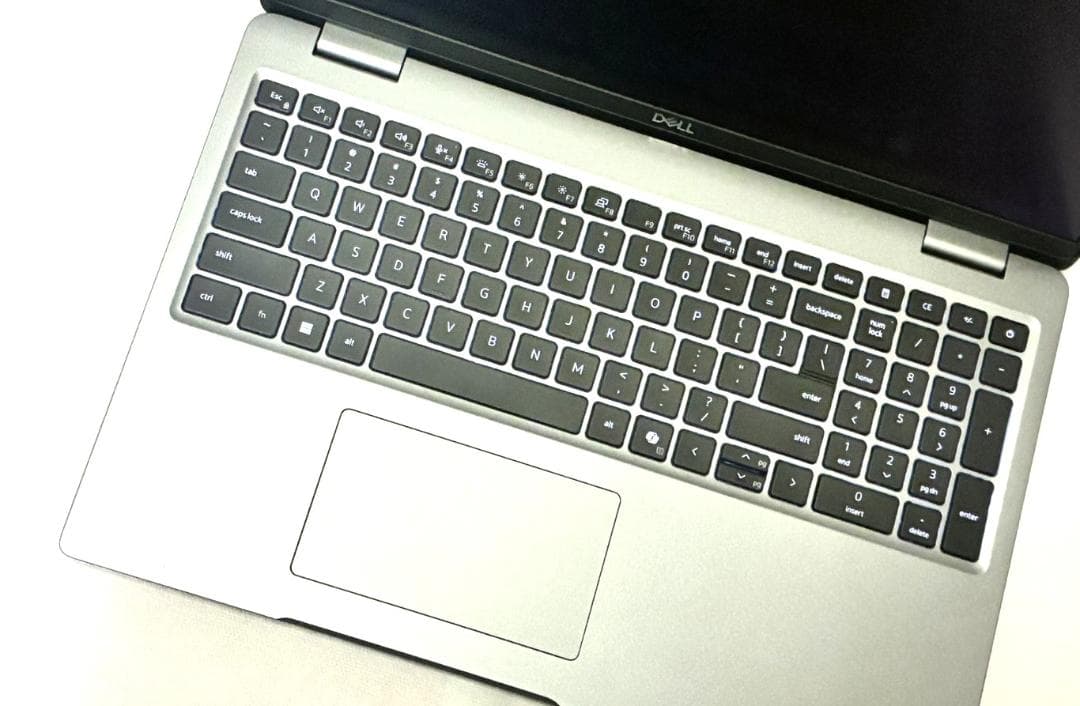美品 2024年 Precision 3591 Ultra9 AIエンジン搭載