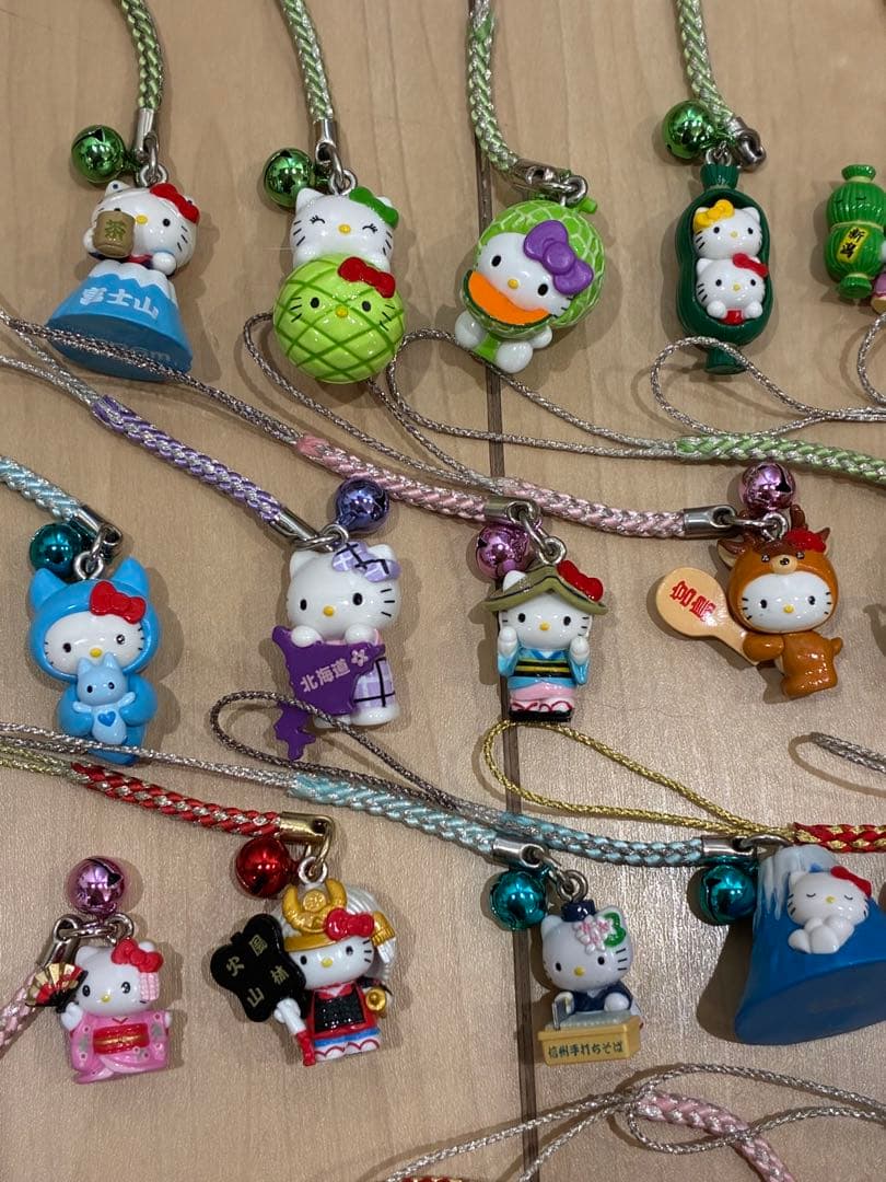 ハローキティ　ご当地　根付け　ストラップ　まとめ売り