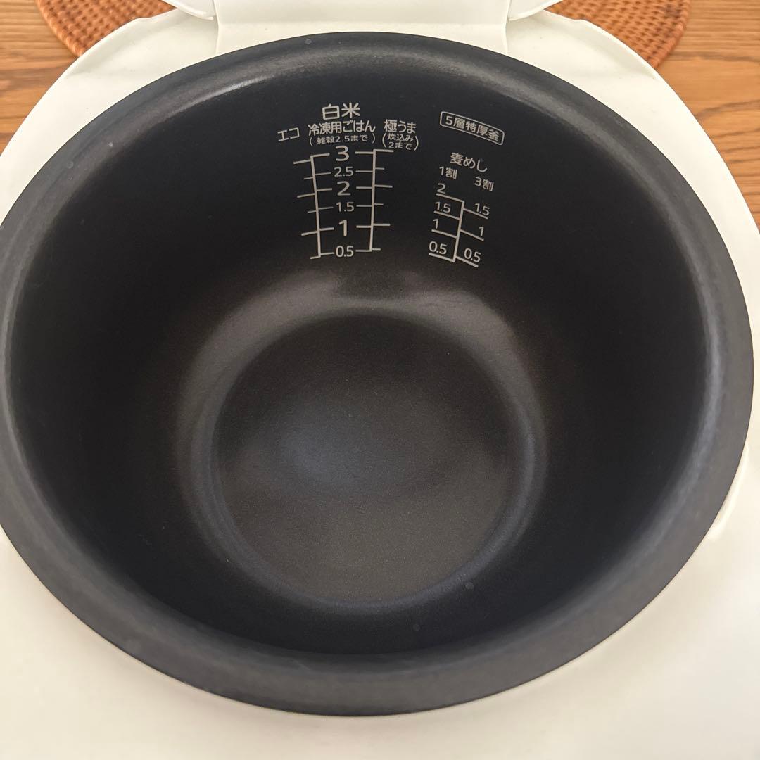 タイガー IHジャー炊飯器3合 炊きたて JPF-G055WLスチールホワイト