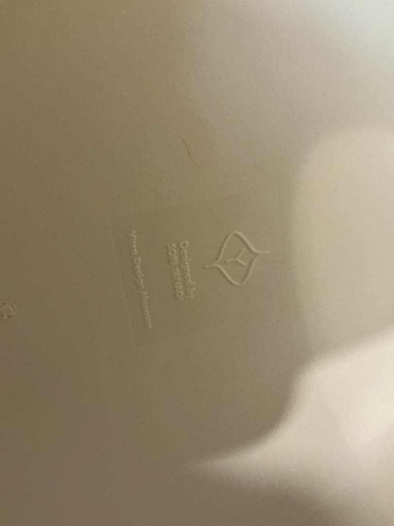 ホワイト トライアングル スツール Vitra