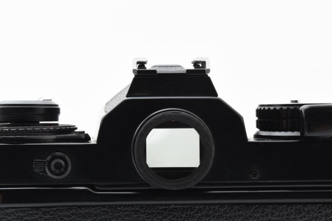 超美品 NIKON FE ブラック　フィルムカメラ　モルト新品交換済 C978