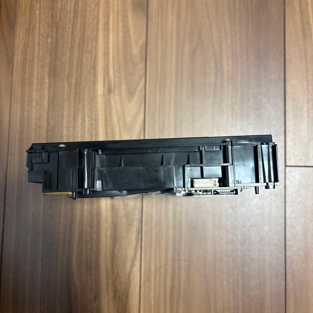 VXY2135 正常動作品 XL可