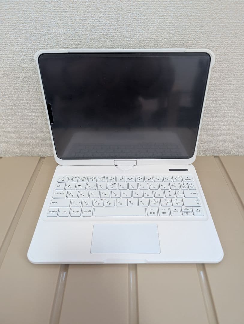 マジックキーボード　iPadケース　 Magic Keyboard　ホワイト